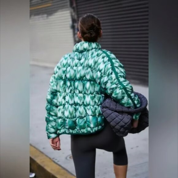 FREE PEOPLE FP MOVEMENT PACKABLE SCRUNCHY HERITAGE COMBO PIPPA PUFFER JACKET S/M - Picture 3 of 11